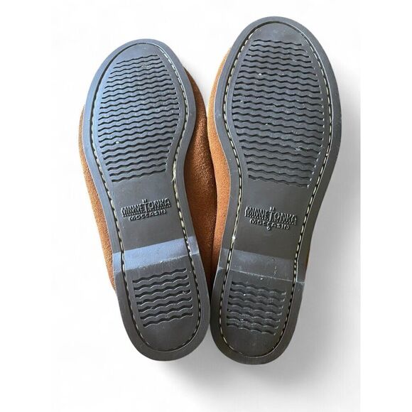 Minnetonka Women’s Moccasins Thunderbird Beaded Suede Size 6.5 New Without Box - Picture 7 of 8